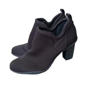 AK ANNE KLEIN SPORT Womens Size 7.5 M Kerry Brown Bootie Slip On High Heel Shoes